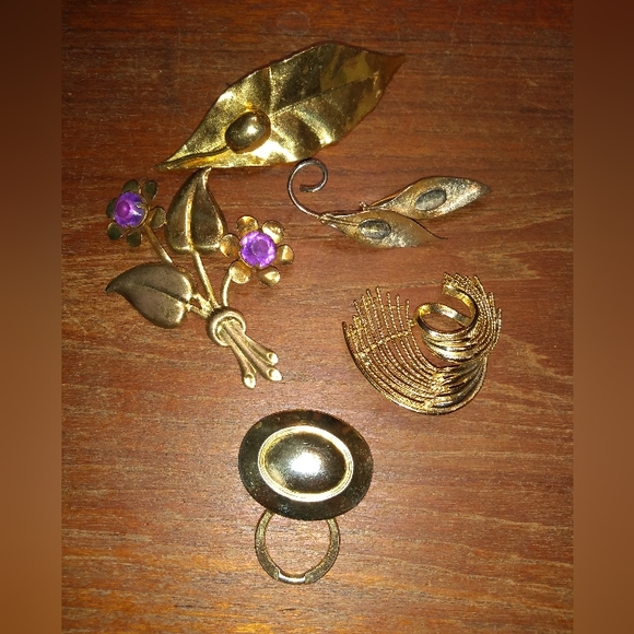 Vintage Jewelry - Vintage Five Gold Toned Brooches, Leaf, Charm Holder, Gold & Purple Enam…